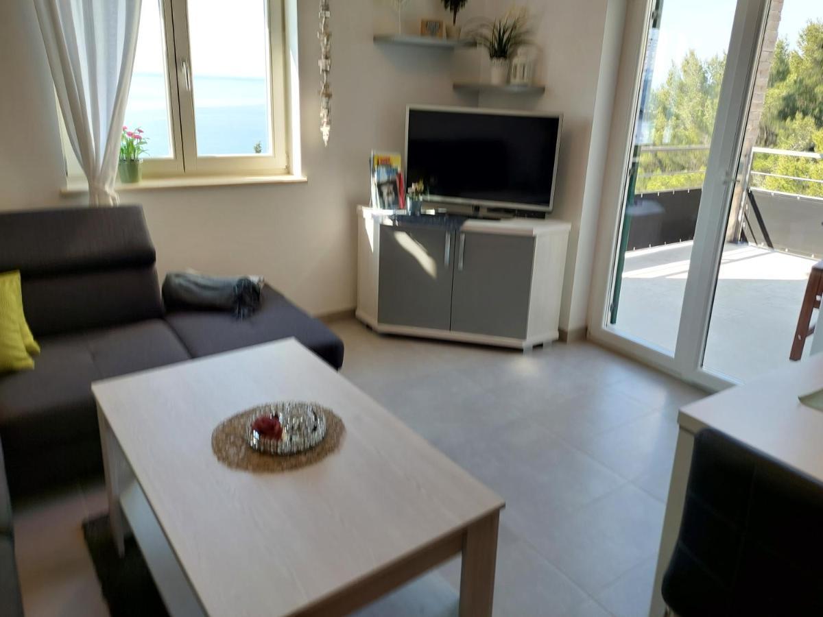 Gavza Sky View Apartment Cres Exterior photo