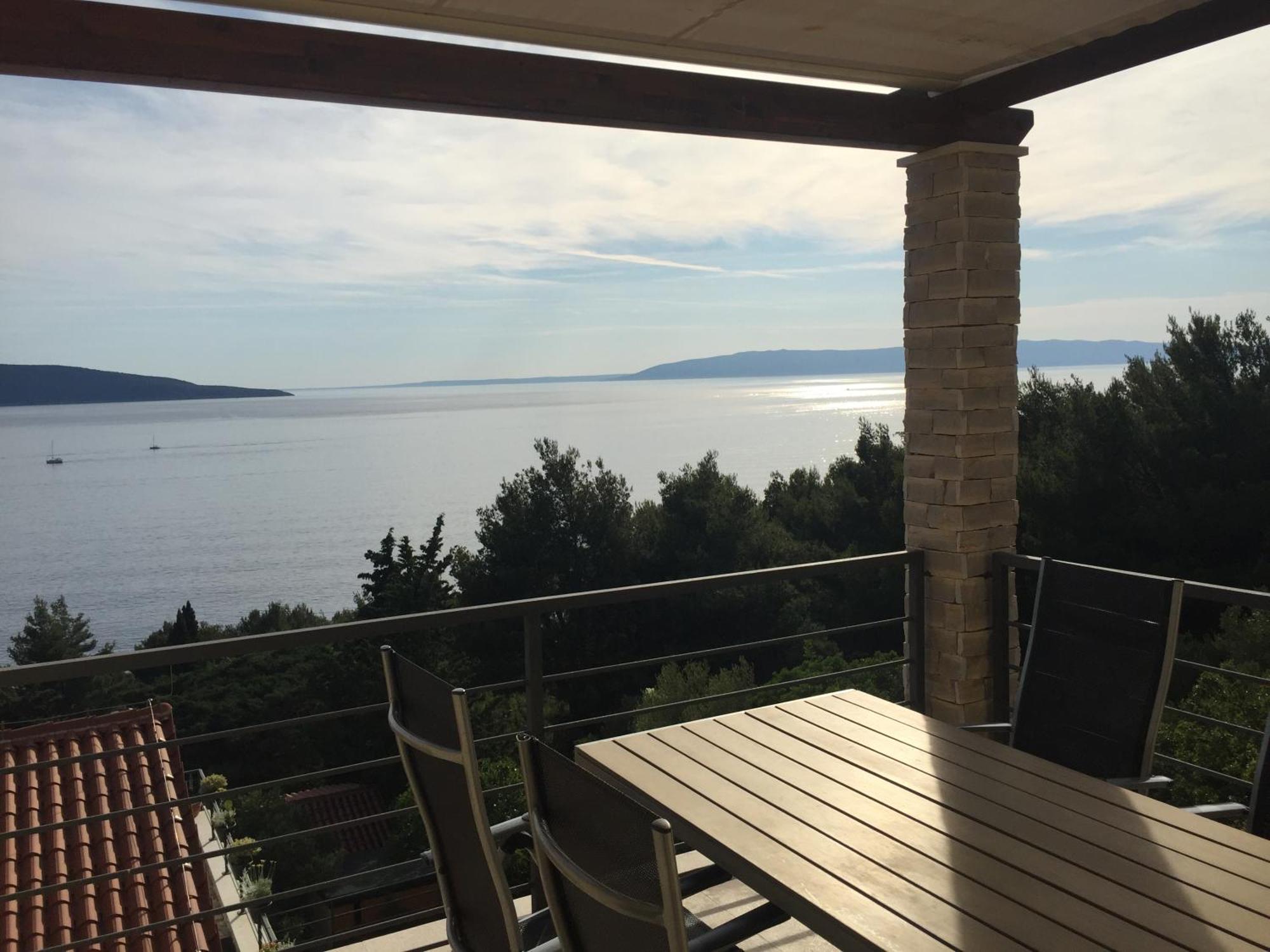 Gavza Sky View Apartment Cres Exterior photo