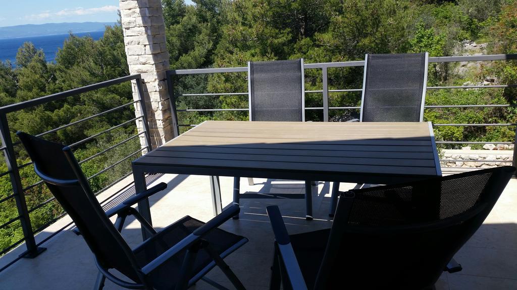 Gavza Sky View Apartment Cres Exterior photo