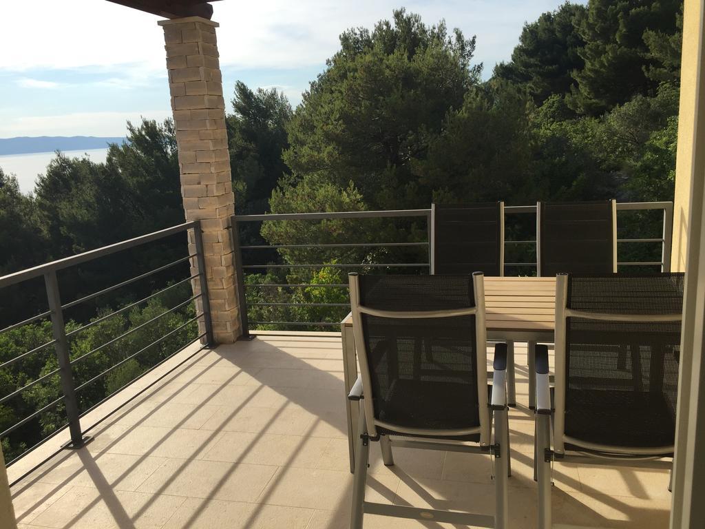 Gavza Sky View Apartment Cres Exterior photo