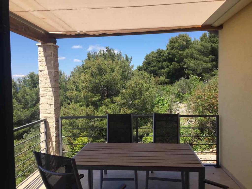 Gavza Sky View Apartment Cres Exterior photo